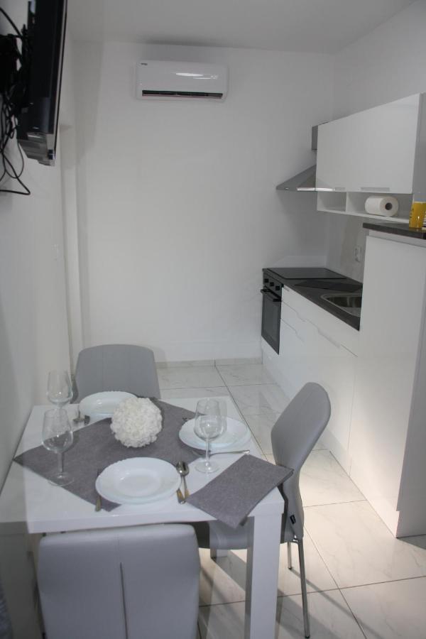 Lea Apartment Šibenik Exterior foto